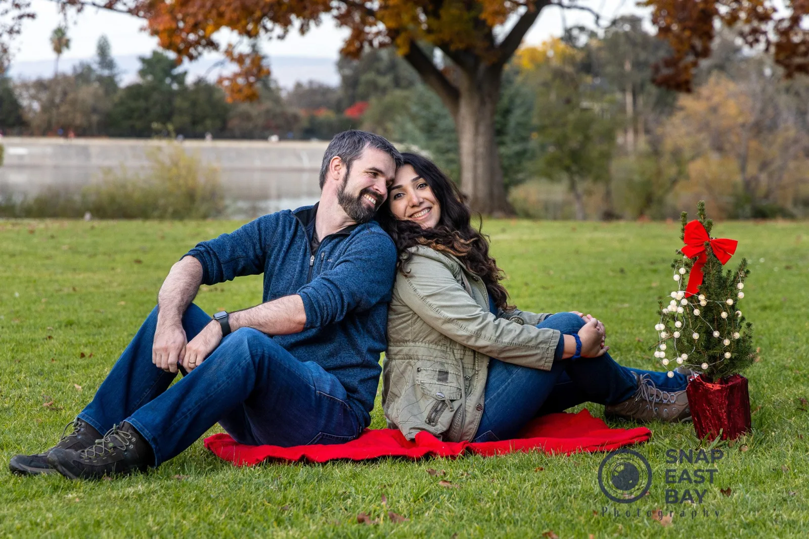 Outdoor family portrait, SF Peninsula — Menlo Park