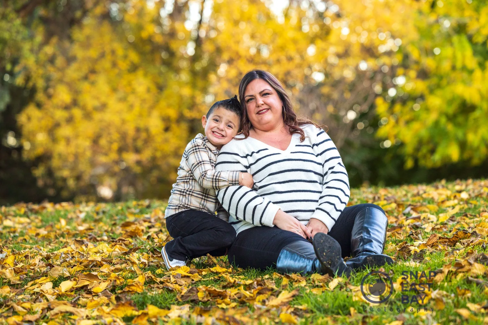 Outdoor family portrait, SF Peninsula — Menlo Park